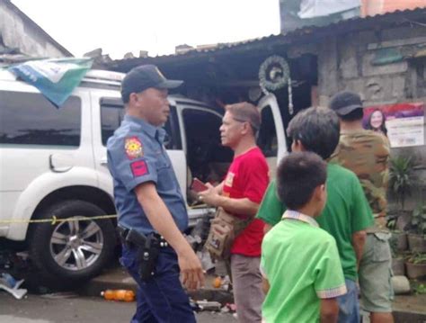 Village watchman shot dead in Quezon .